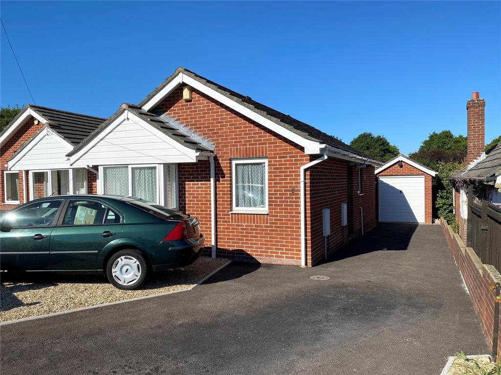 Draper Road, West Howe, Bournemouth, Dorset, BH11 2 bed bungalow £310,000