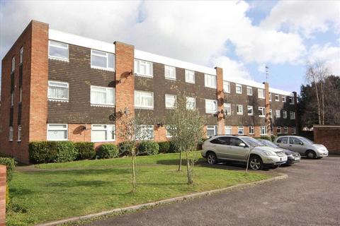 2 bedroom apartment to rent, Slough SL3