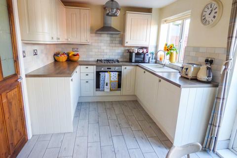 24 Calder Walk, Sunniside, Newcastle Upon Tyne, NE16 5XS