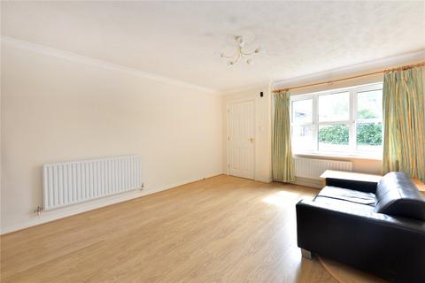 3 bedroom end of terrace house to rent, Denham Street, London