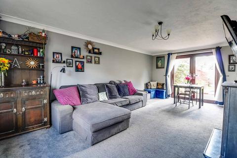 31 Boult Road, Basildon, SS15 5RQ