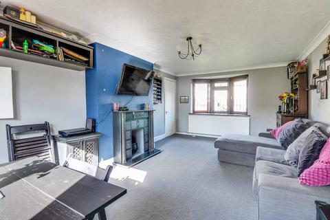 31 Boult Road, Basildon, SS15 5RQ