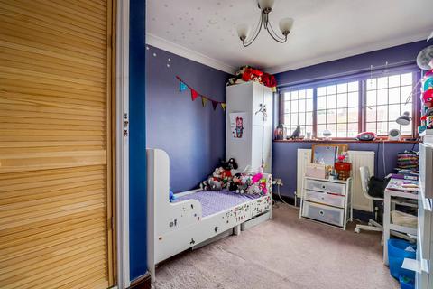 31 Boult Road, Basildon, SS15 5RQ