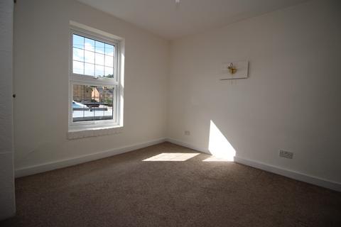 2 bedroom terraced house to rent, Stones Row, Kings Road, High Wycombe, HP11
