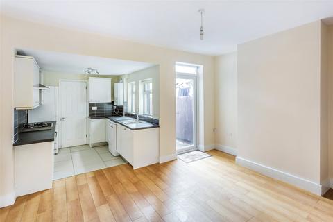 7 Mount Street, Dorking, RH4 3HT