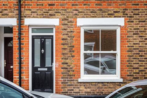 7 Mount Street, Dorking, RH4 3HT