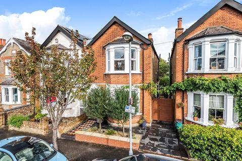 41 Cobham Road, Kingston Upon Thames, KT1 3AE