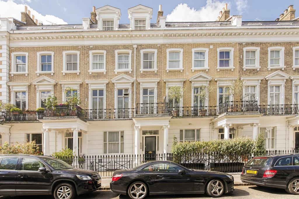 Cranley Place, South Kensington... Studio - £867 pcm (£200 pw)