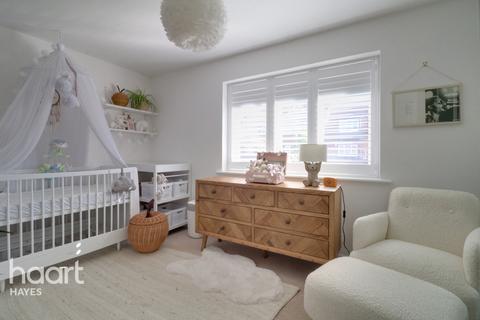 9 Monarch Drive, Hayes, UB3 2FY