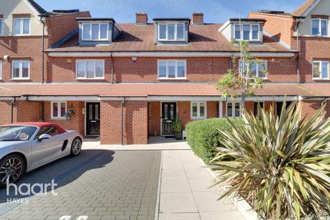3 bedroom townhouse for sale - Monarch Drive, Hayes