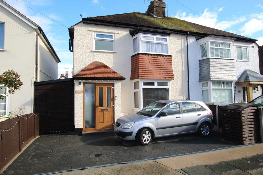 Linden Avenue, Herne Bay 3 bed semidetached house £395,000