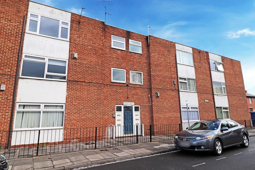 Elwick Court, Hartlepool, TS26 2 bed flat £50,000