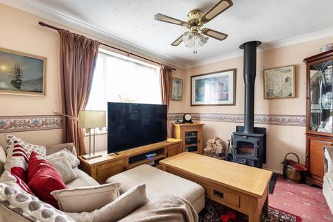 28 Chiltern View, Little Milton, Oxford, OX44 7QP