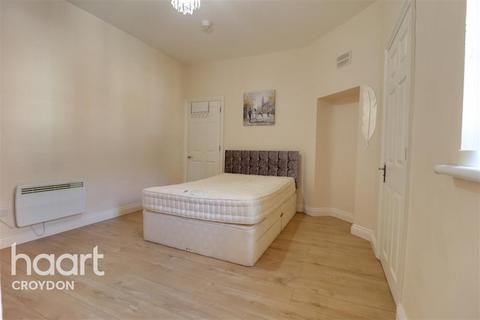 2 bedroom flat to rent, Park Lane, CR0