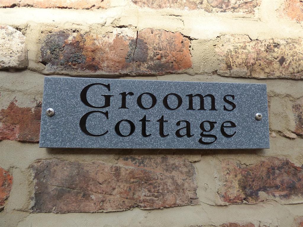 Cottage plaque