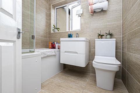 31 Willow Close, Buckhurst Hill, IG9 6HS