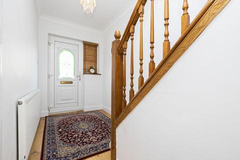31 Willow Close, Buckhurst Hill, IG9 6HS