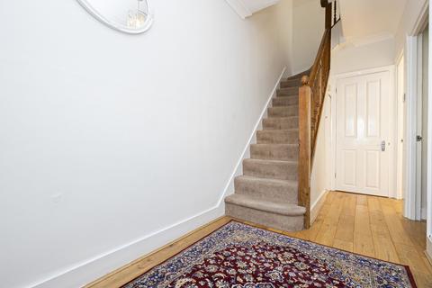 31 Willow Close, Buckhurst Hill, IG9 6HS