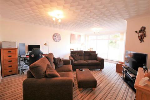 14 Crowland Close, Ipswich, IP2 9BB