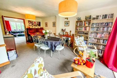 15 Park View, Leicester, LE3 6SJ
