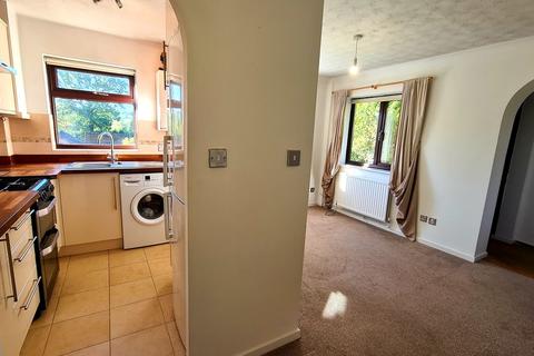 15 Fox Road, Haslemere, GU27 1RG