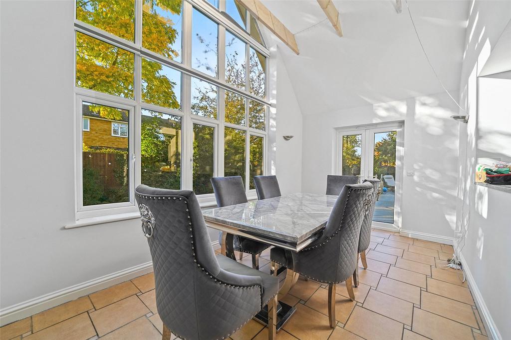 School Lane, Broomfield, Chelmsford, CM1 6 bed detached house £1,050,000