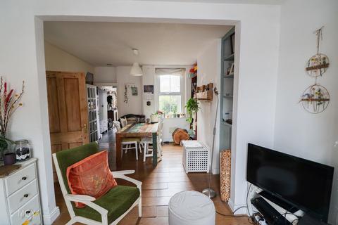 43 Andrews Road, Cardiff, CF14 2JN