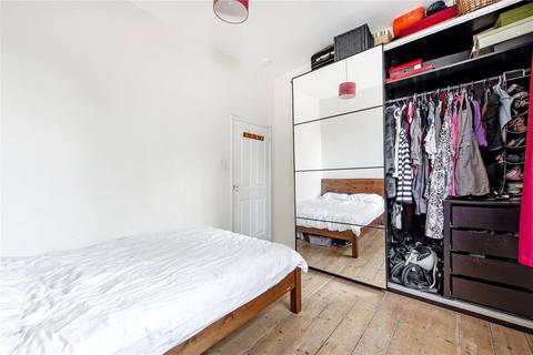Flat C, 56 Hilldrop Road, London, N7 0JE