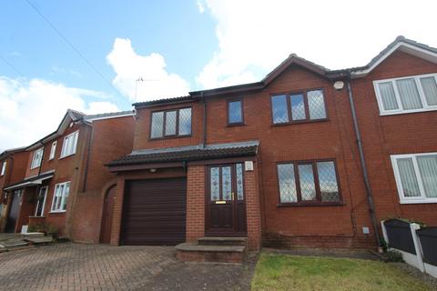 4 bedroom semi-detached house to rent, Rose Farm Approach, Altofts, Altofts, West Yorkshire
