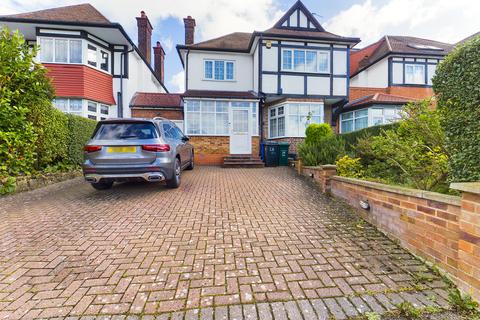 24 Broadfields Avenue, Edgware, HA8 8PG