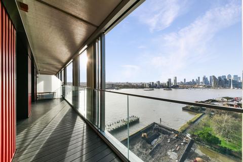 2 bedroom apartment to rent, Marco Polo Tower, Royal Wharf, London, E16