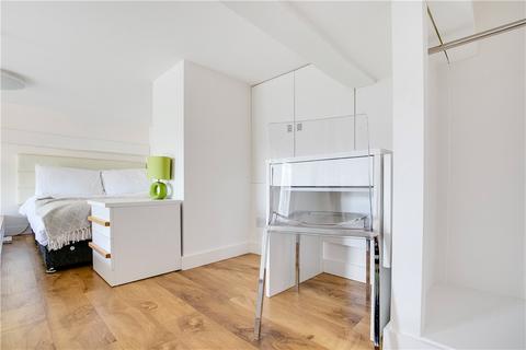 Studio to rent, Princess Beatrice House, Chelsea, London, SW10