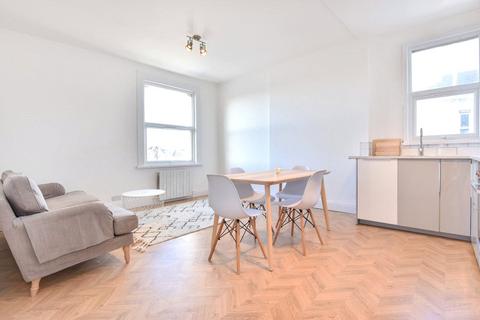 2 bedroom apartment to rent - Lancaster Road, London, SE25