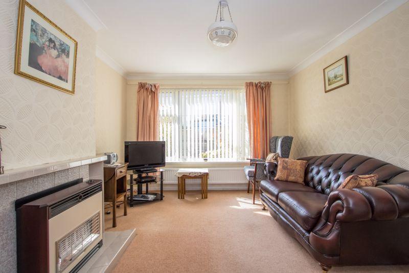 Cowslip Drive, Penarth 3 bed semidetached house £250,000