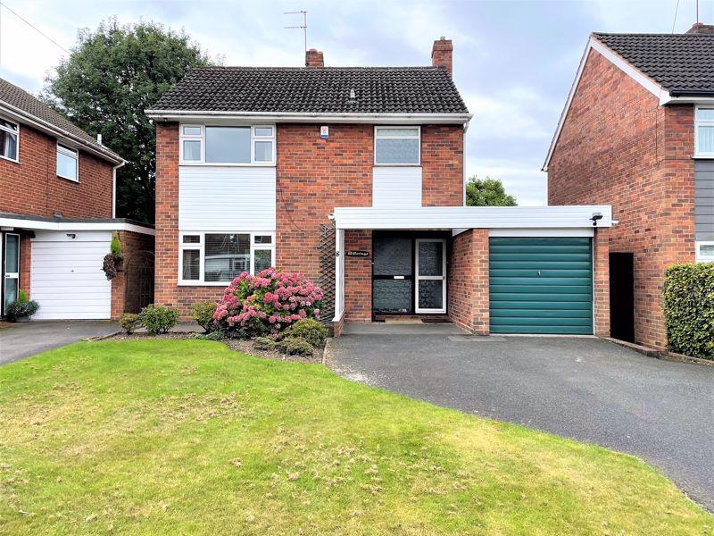 Yeadon Gardens, Finchfield, Wolverhampton WV3 3 bed detached house £