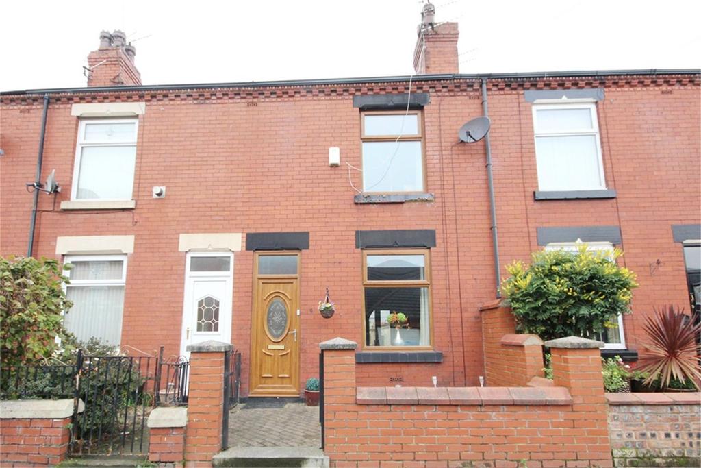 Ladysmith Avenue, AshtoninMakerfield, Wigan, WN4 3 bed terraced house
