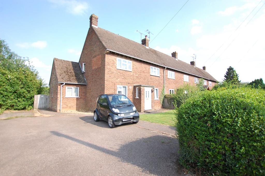 15 Wadnall Way, Knebworth, SG3 3 bed property with land £575,000
