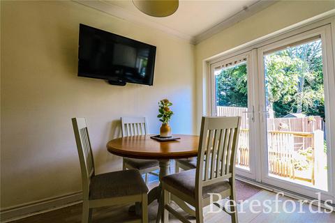 37 Warrington Gardens, Hornchurch, RM11 2AQ