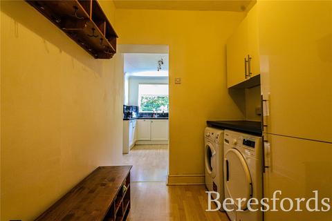 37 Warrington Gardens, Hornchurch, RM11 2AQ