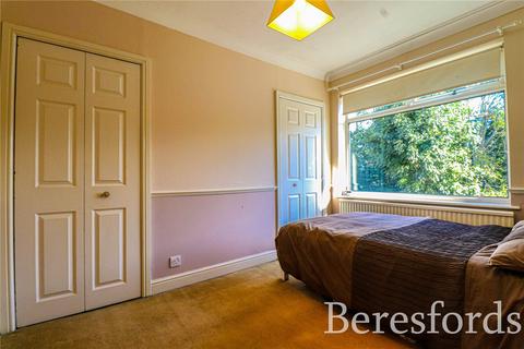 37 Warrington Gardens, Hornchurch, RM11 2AQ