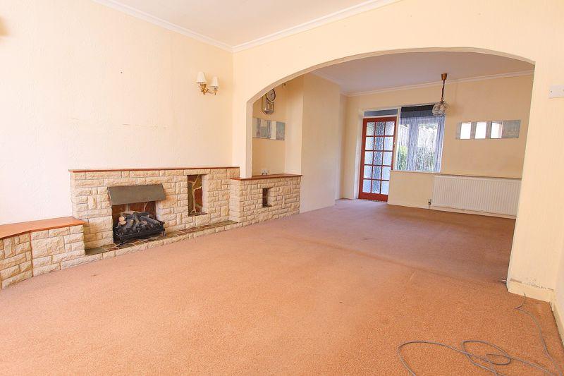 Stanhope Way, Great Barr 3 bed semidetached house £795 pcm (£183 pw)