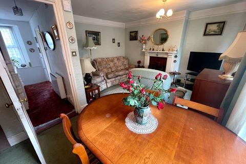 13 Queen Street, Lostwithiel, PL22 0AE