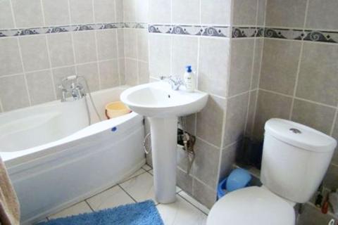 3 bedroom property for sale, Dycer House, Wick Road, Hackney, E9