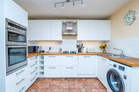16 Glebe Close, Great Wakering, Southend-on-sea, SS3 0DZ