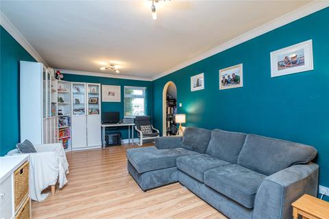16 Glebe Close, Great Wakering, Southend-on-sea, SS3 0DZ