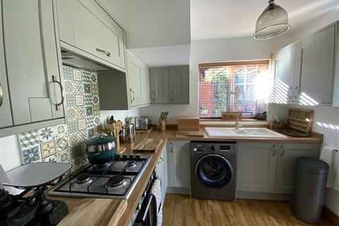 88 Flockton Crescent, Sheffield, S13 9QS
