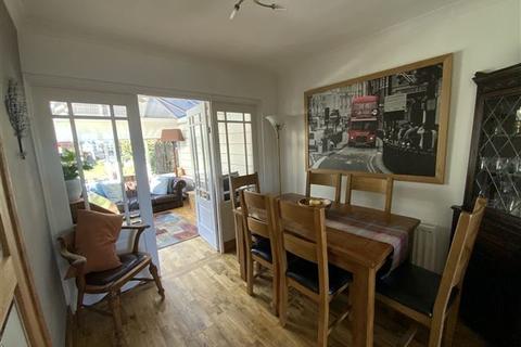 88 Flockton Crescent, Sheffield, S13 9QS