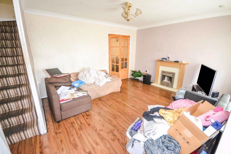 Kingsman Road, StanfordLeHope 3 bed terraced house £300,000