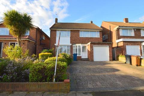 4 bedroom detached house to rent, Albury Drive, Hatch End