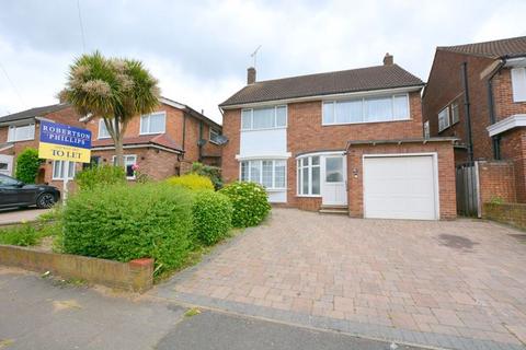 4 bedroom detached house to rent, Albury Drive, Hatch End
